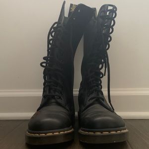 Doc martin lace up black boots